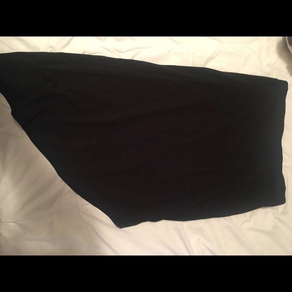 Super cute black mini skirt NWOT